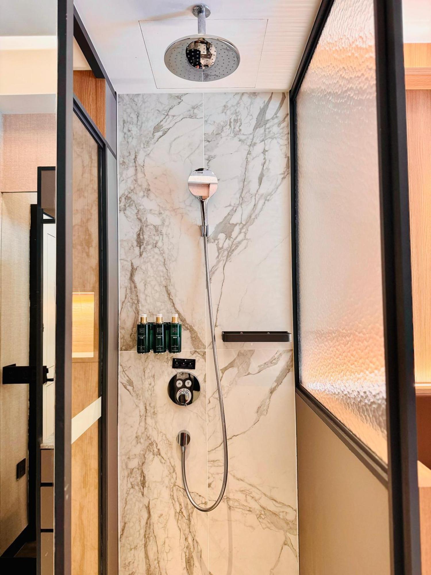 Claude Hotel Сингапур Екстериор снимка